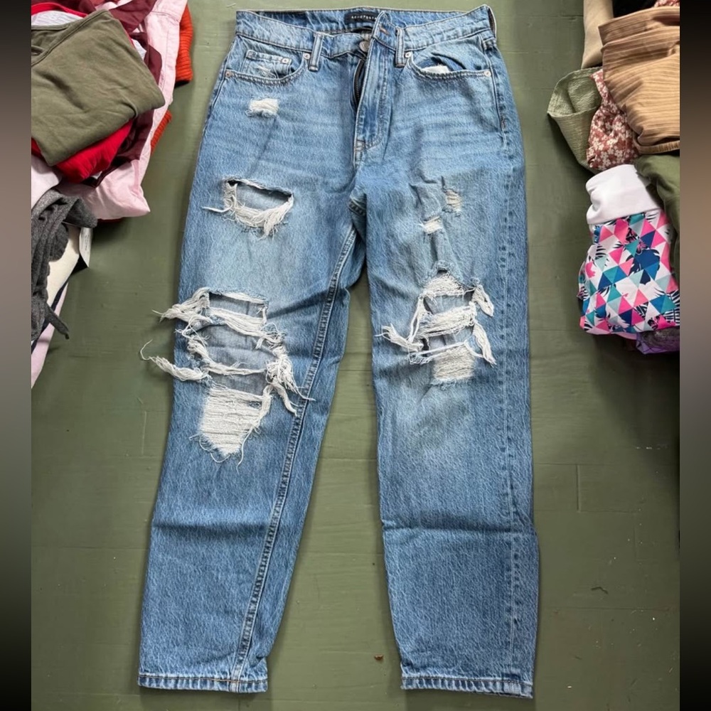 Aero jeans size 6